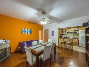 Casa de 2 dormitorios más comodín y pileta en Arroyito