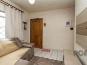 Casa de 2 dormitórios no bairro Jardim Sabará