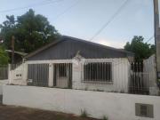 Casa de 2 dormitórios no bairro Rio Branco Canoas!