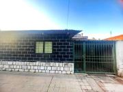 CASA DE 2 DORMITORIOS Y AMPLIO PARQUE EN PLENO CENTRO DE...