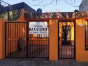 Casa de 2 habitaciones con patio en Parque Field