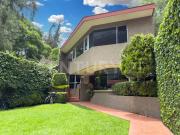 Casa de 2 niveles con Jardín privado, Colonia Las...