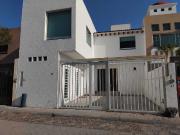 Casa de 2 Niveles en Renta Milenio, Queretaro