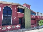 Casa de 2 niveles en venta ubicada en calle Carpinteros,...