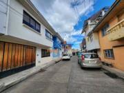 Casa de 2 pisos 3 dormitorios en venta cerca Remigio Crespo