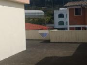 Casa de 2 pisos en conjunto Urabá Carcelén