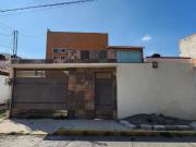 Casa de 2 Pisos en Venta, en Fraccionamiento Real de La...