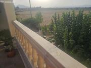 Casa de 2 plantas con terraza grande y vistas a las montañas