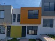 Casa de 2 recamaras en renta Fracciconamiento Privado...