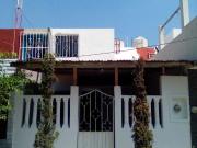 Casa de 2 recámaras más estudio o 3er. recámara en el...