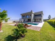 Casa de 305 m² à venda Seixal, Setúbal