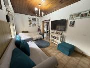 Casa de 3 amb. con cochera a la venta en Cañuelas APTO...