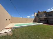 Casa de 3 amb. con pileta a la venta Virrey Del Pino km 47