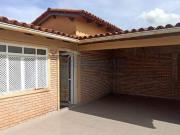 Casa de 3 Andares com Design Exclusivo em Madeira,...