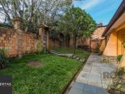 Casa de 3 dormitÃ³rios no bairro Lomba do Pinheiro