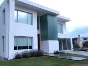 Casa de 3 Dormitorios 3 Baños con piscina GOLF II 519