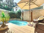 Casa de 3 dormitórios com suíte e piscina no bairro em...