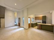 Casa de 3 dormitorios con jardín, quincho y parrillero...