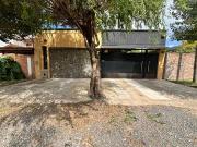 Casa de 3 dormitorios con pileta en Venta en Villa Elisa