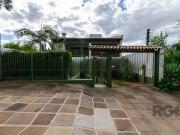 Casa de 3 dormitórios no bairro Vila Jardim Casa de 3 dormitórios no bairro Vila Jardim