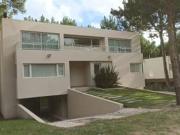 CASA DE 3 DORMITORIOS Residencial 2 COSTA ESMERALDA