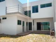 CASA de 3 hab. EN CUMBRES DEL LAGO JURIQUILLA