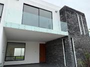 Casa de 3 Habitaciones en venta Ubicada en Parque...