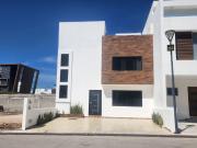 CASA DE 3 NIVELES 2 RECÁMARAS EN PLANTA BAJA EN PRIVADA... CASA DE 3 NIVELES 2 RECÁMARAS EN PLANTA BAJA EN PRIVADA...