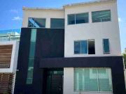 Casa de 3 niveles 4 recamaras en VENTA en Residencial Ex...