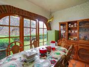 Casa de 3 niveles con Jardín | 400m2 | 4 Recámaras | 3...