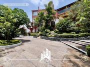 Casa de 3 niveles en La Herradura con palapa, terrazas y...