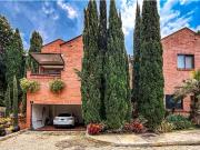 Casa de 3 niveles para la renta amoblada en el Poblado