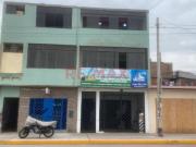 Casa De 3 Pisos Con 160 M² De Terreno