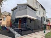 Casa de 3 pisos con múltiples usos en Surco $ 239,000