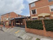 Casa de 3 pisos en venta ubicado en San Antonio Norte