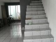 Casa de 3 plantas en la colonia Alberto de la Fuente,...