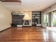 Casa de 3 quartos,1 suíte, hidromassagem, closet, 3... Casa de 3 quartos,1 suíte, hidromassagem, closet, 3...