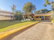 Casa de 3 Quartos a Venda no Pilarzinho