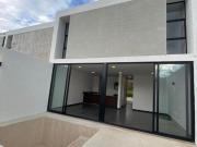 Casa de 3 recámaras con piscina en Venta en Santa...