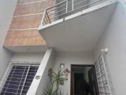 CASA DE 3 RECÁMARAS CON REC. EN PB. EN VENTA COL...