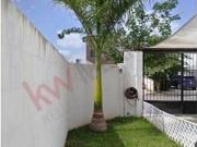 Casa de 3 recámaras en esquina en venta en...