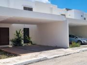 Casa de 3 recámaras en renta en Privada de Chuburná