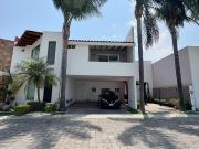 Casa de 3 recámaras en zona Zavaleta