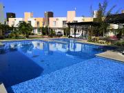 Casa de 3 recámaras una en planta baja en Dream Lagoons