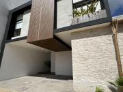 Casa de 3 Recamaras y Alberca en exclusiva privada en...