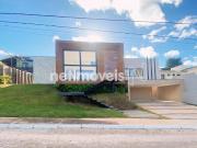 Casa de 3 suites com Vista Permanente para Reserva Ambiental