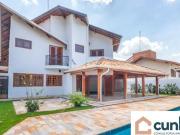 Casa de 440m² com 4 suites, piscina, churrasqueira no...