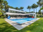 Casa de 484 m² à venda Charneca de Caparica, Setúbal