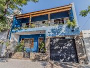 Casa de 4 Amb. con cochera en Villa Lugano!