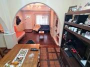 Casa de 4 ambientes con cochera